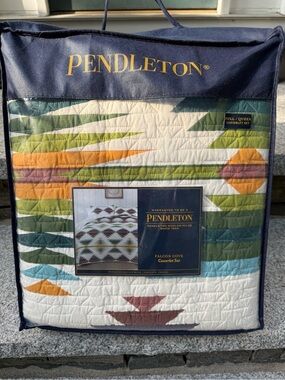Pendleton Falcon Cove Quilted Coverlet Set in Green and White Aztec